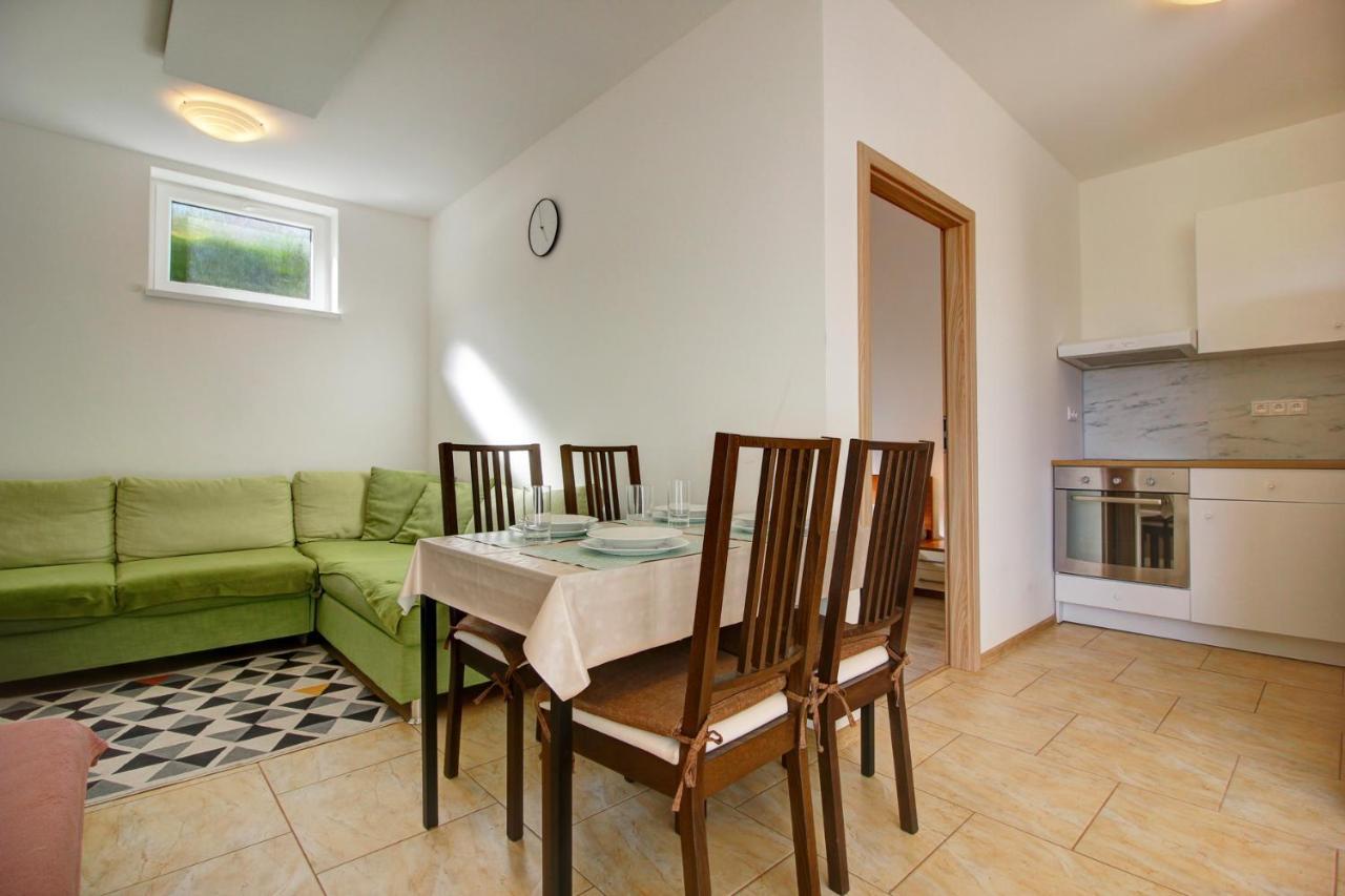 Apartments Novy Zivot מראה חיצוני תמונה