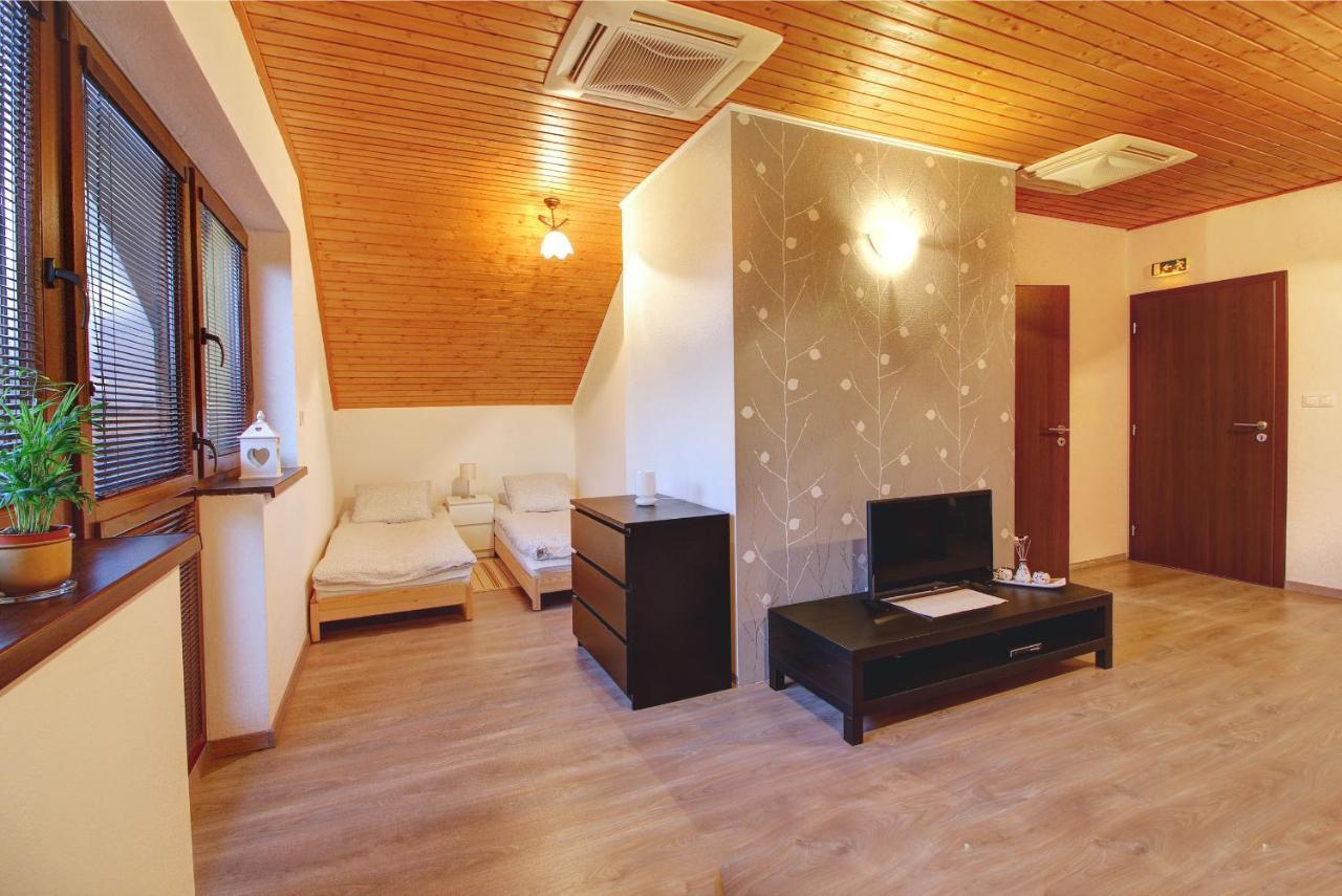 Apartments Novy Zivot מראה חיצוני תמונה